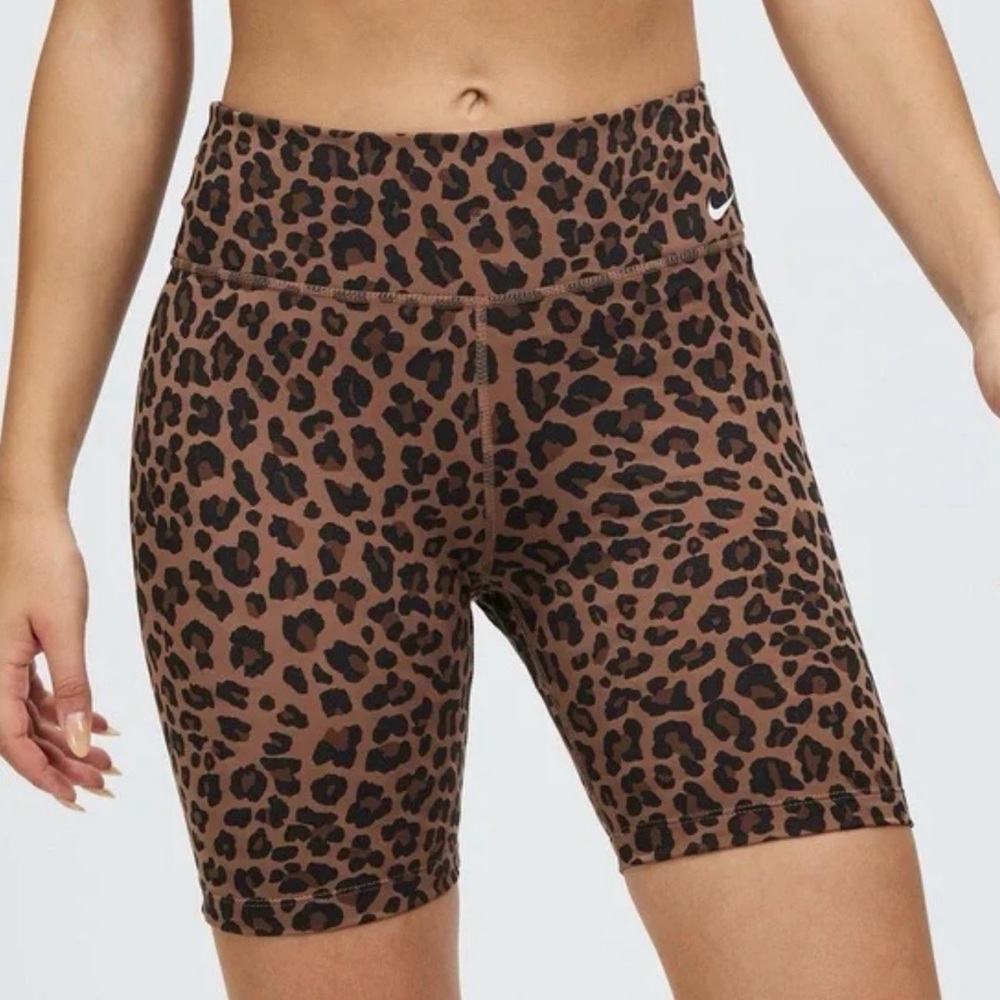 Nike Leopard Print Women's biker Shorts